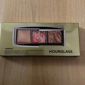 Hourglass Ambient Lighting Essentials Palette